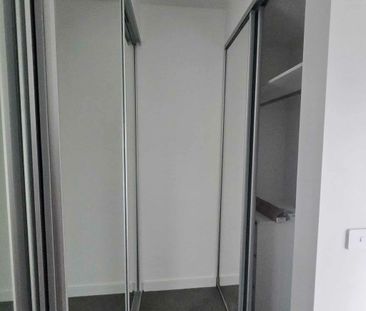 Port Melbourne - Photo 5