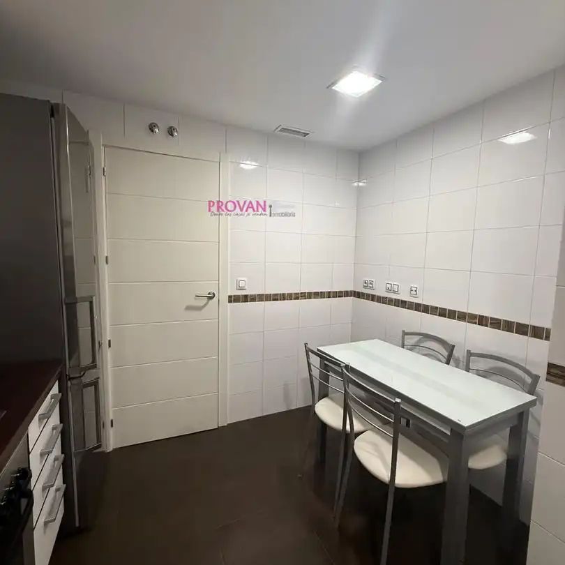 Piso de alquiler en Montserrat - Parque Empresarial - Photo 1