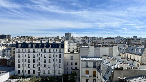 A LOUER GRAND STUDIO 29M2 CALME AVEC VUE DÉGAGÉE SUR JARDINS - RES. STAND. PARIS 10E GONCOURT CANAL - Photo 1