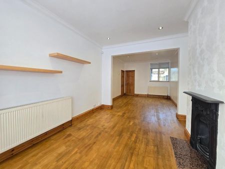 3 bedroom terraced house to rent - Photo 2