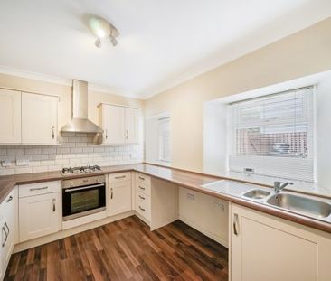 King Street, Larkhall, ML9 - Photo 2