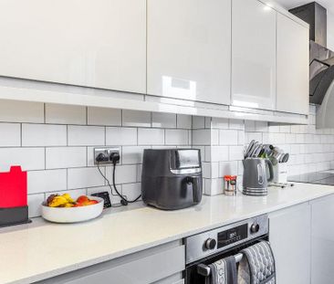 1 bedroom in a house share to rent - Photo 6