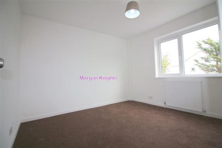 7 bedroom end of terrace house to rent - Photo 2