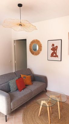 Location Appartement 2 pièces 37m² REMIRE MONTJOLY 97354 - Photo 1