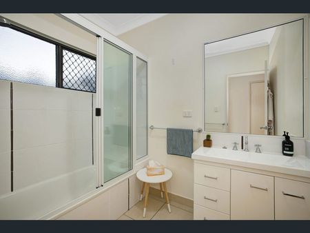 15 Calliandra Court, Mount Louisa QLD 4814 - House For Rent | Domain - Photo 2