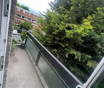 1 Bed Flat, Shepton Court, SW11 - Photo 6