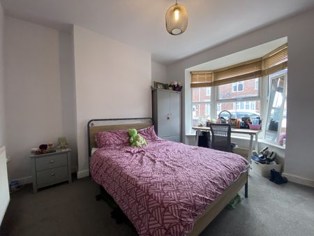 Severn Street – 4 Bed - Photo 3