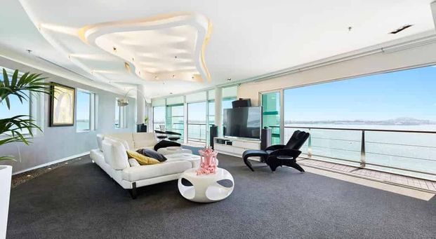 Spectacular Views + Fully Furnished - Photo 1
