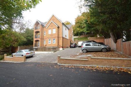 2 bedroom property to rent in Purley - Photo 2