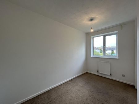 2 bedroom end of terrace house to rent - Photo 3