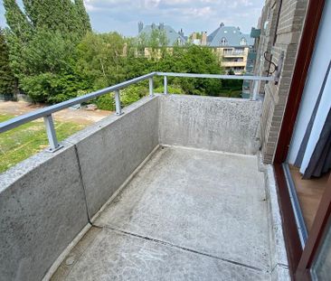 Appartement te huur in Sint-Pieters-Woluwe voor € 1.050 met 1 slaap... - Photo 3