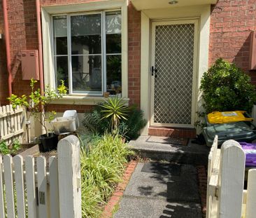 Clifton Hill - Photo 1