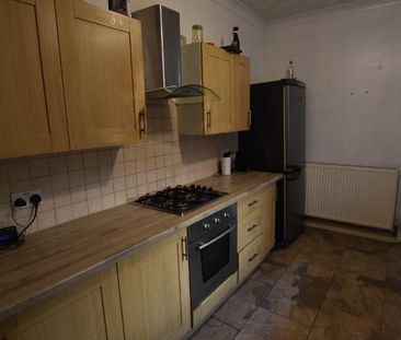 1 bedroom in a house share to rent - Photo 6