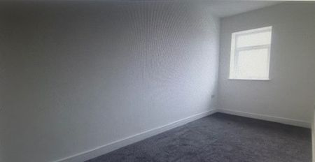 3 Bed Flat, Nursery Road, S26 - Photo 2