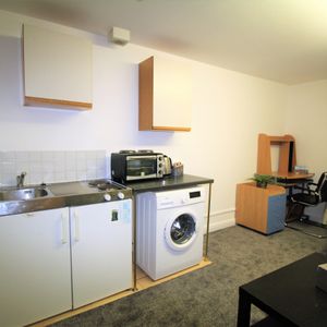 Flat 20, Samara Plaza, LS2 9DU, Leeds - Photo 2