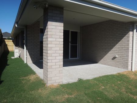 8 Sapphire Place, Pimpama QLD 4209 - House For Rent | Domain - Photo 4