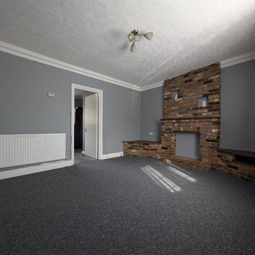 Wescott Way, Uxbridge - Photo 1