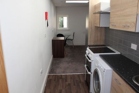 2-4, Shaw Street, Flat 6, PRESTON, Lancashire PR1 1UB - Photo 3