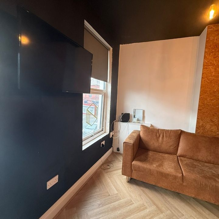 Room in a Shared House, Picton Road, L15 - Photo 1