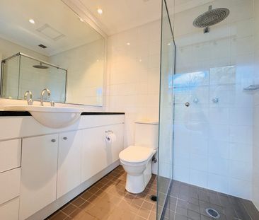 237/221 Sydney Park Road, Erskineville, NSW 2043 - Photo 4