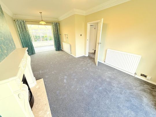 4 bedroom terraced house to rent - Photo 1
