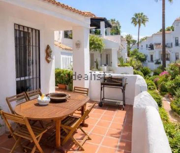 Alquiler de piso en Urbanización Los Naranjos de Marbella, 10 - Photo 3