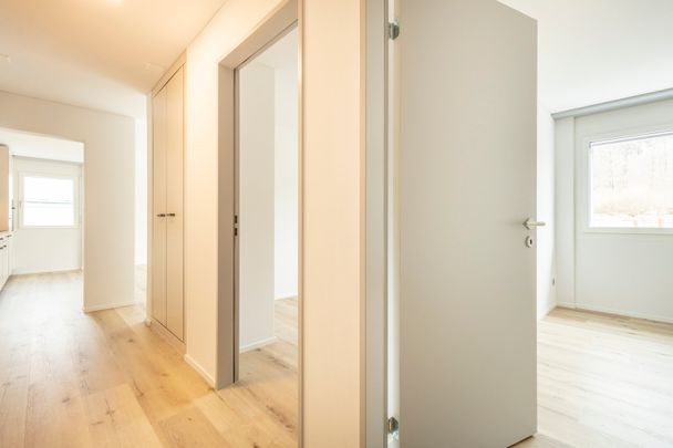 "Eichliacker - Wohnen im neuen Look." - Foto 1