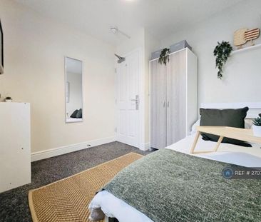 1 bedroom in a house share to rent - Photo 5