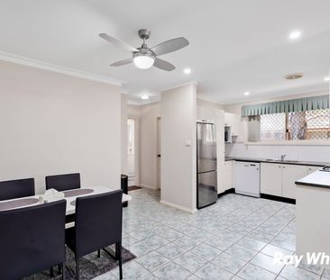 Private & Convenient Residence - Photo 6