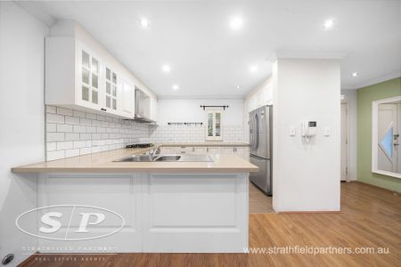 Strathfield's Secret Townhome - Photo 5