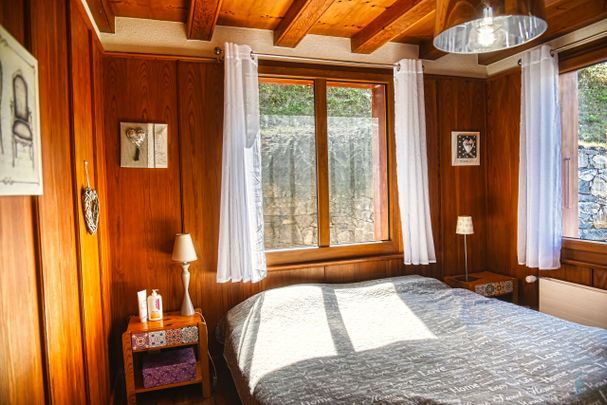 FOR RENT Charming furnished 2 ½-room apartment on the edge of a forest - Photo 1