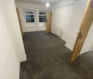 Ganstead Cottage, Troutsdale Road, YO13 - Photo 4