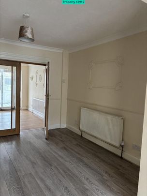 3 bedroom terraced house to rent - Photo 1