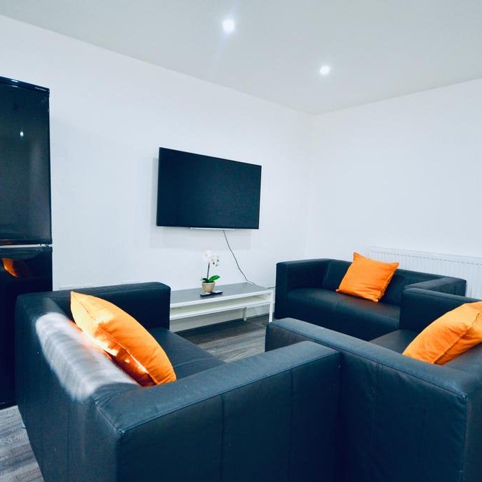 2 bedroom house share to rent - Photo 1