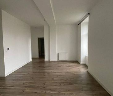 Appartement 5 pièces - - Photo 1