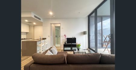Two Bed Two Bath FULLY FURNISHED Unit in Rosebery - Photo 3