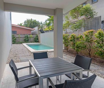 Modern 2 Bedroom Unit on City Fringe - Photo 3