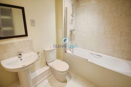 The Junction, Slough Station, SL2 - Photo 3