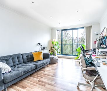 1 Bed Flat, North Point, N8 - Photo 3