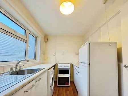 Molewood Close, Cambridge - Photo 3