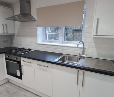 York Road, SS1 - Photo 1