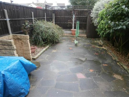 2 bedroom house to rent - Photo 1