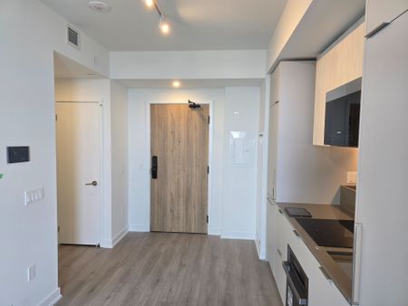 For Lease - 1 Fairview Road Unit# 2510, Mississauga, Ontario - Photo 2
