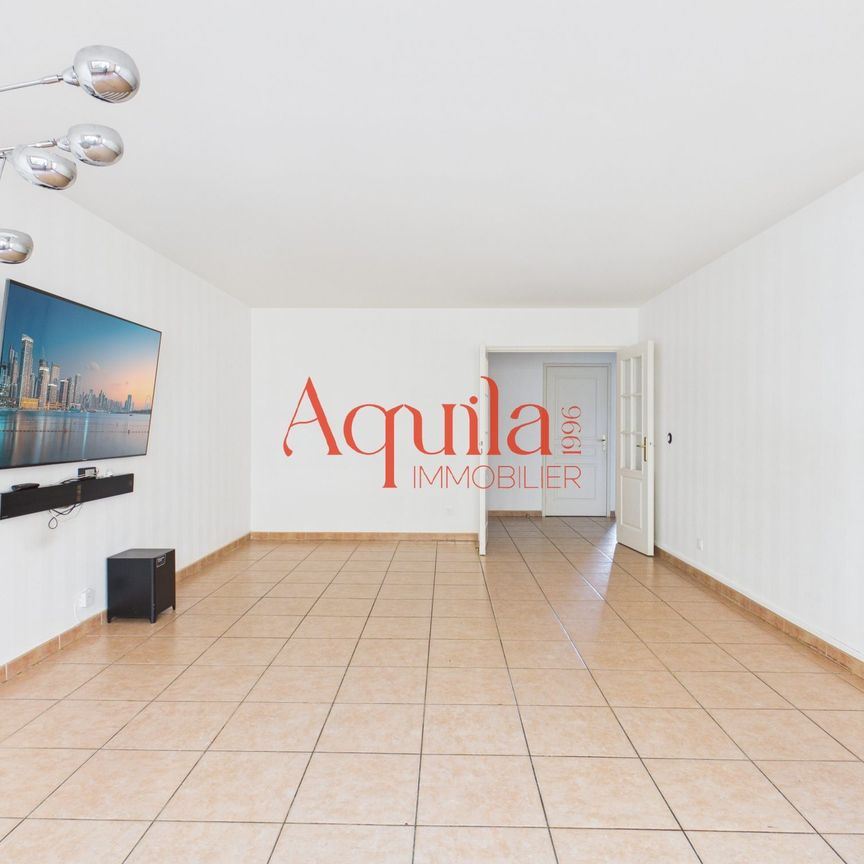 Location Appartement 4 pièces 101m² VILLEURBANNE 69100 - Photo 1