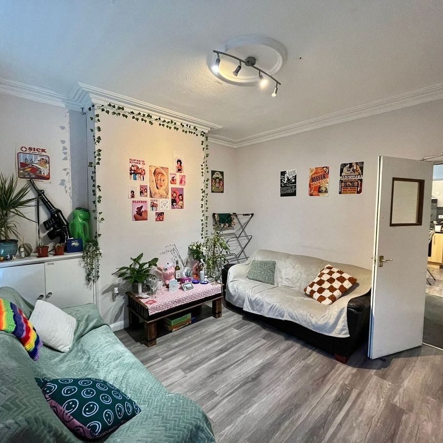 5 Palin Street, NG7 5AD, NOTTINGHAM - Photo 1