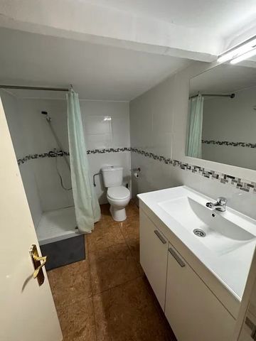 Calle Carraca, Málaga, Andalusia 29011 - Photo 4