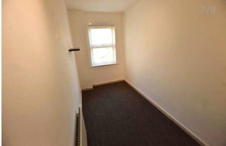 3 Bed Terraced House, Western Road, LE3 - Photo 2