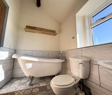 2 bedroom cottage to rent - Photo 6