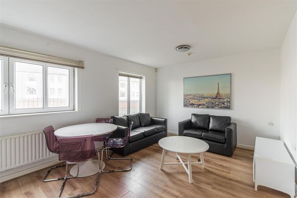 New Mills, Monday Crescent, Newcastle Upon Tyne - Photo 1