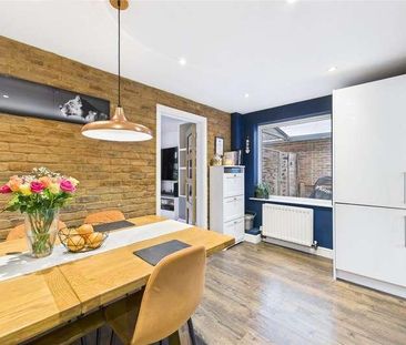 Whins Close, Camberley, Surrey, GU15 - Photo 6